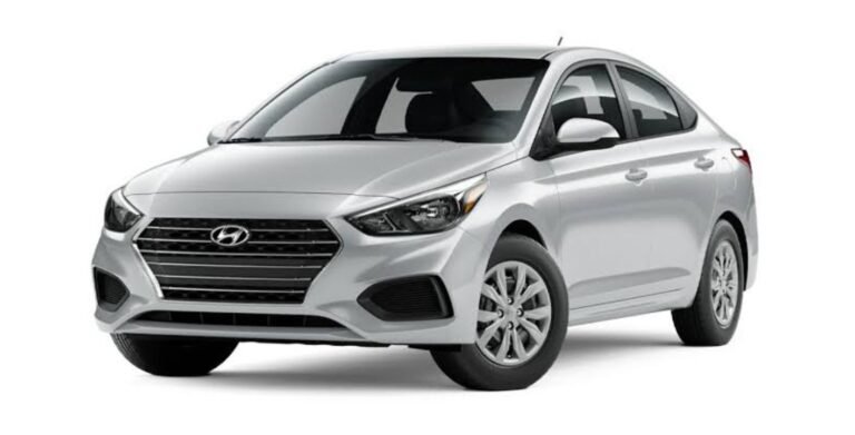 Location Hyundai Accent Automatique à Rabat